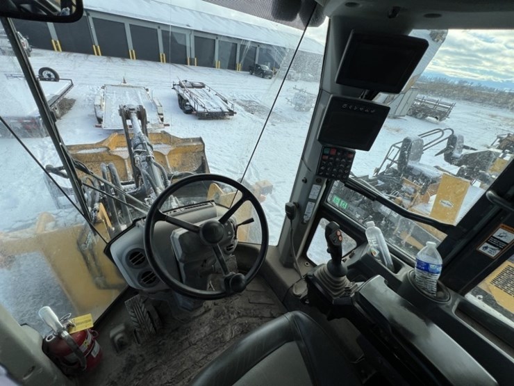 john-deere-624-image-14