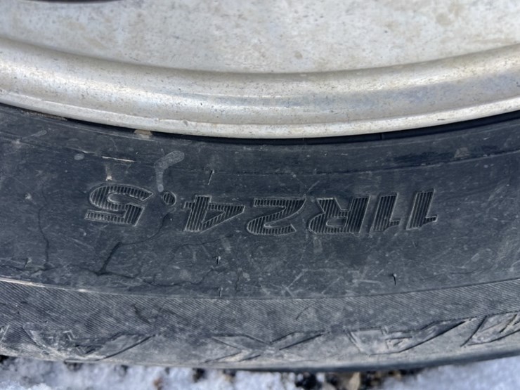 1998-peterbilt-379-image-14