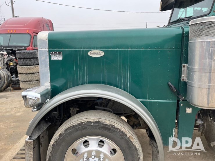 1999-peterbilt-379-image-14