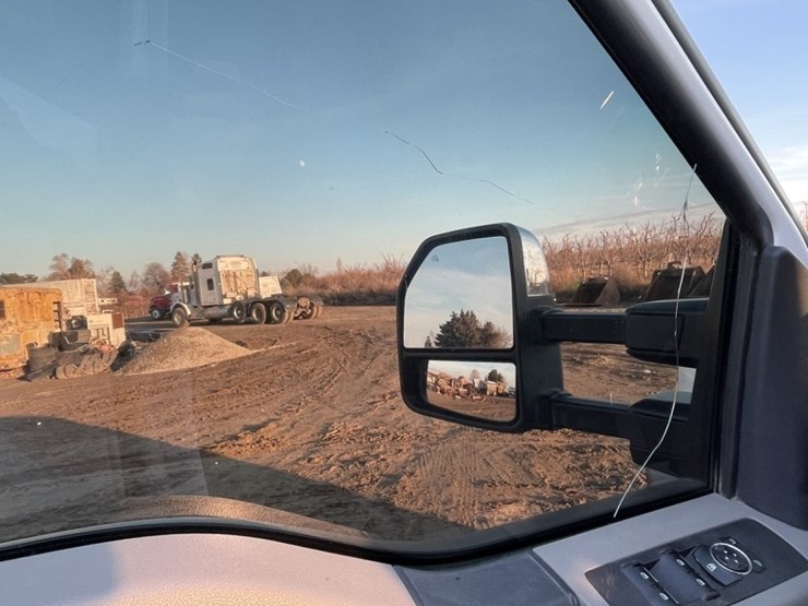 2022-ford-f550-xl-sd-image-30