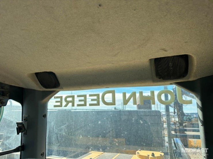 2015-deere-470g-lc-image-33