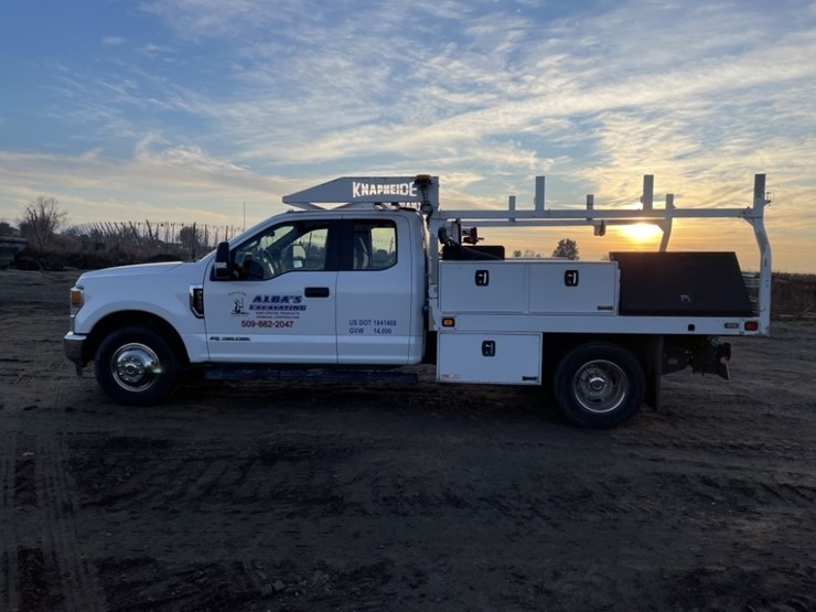 2022-ford-f350-xl-image-2