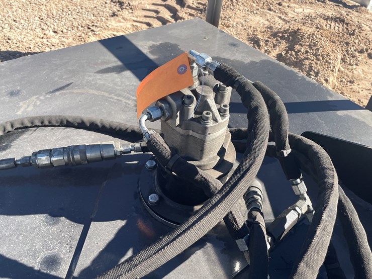 #265-•-mini-lawn-mower-image-9