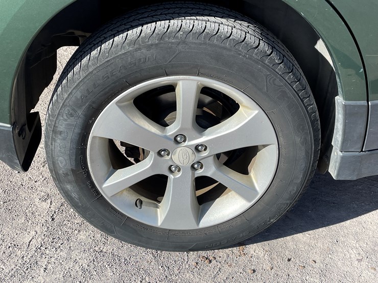 #8-•-2014-subaru-legacy-wagon-(nm-title-in-delay)-image-15