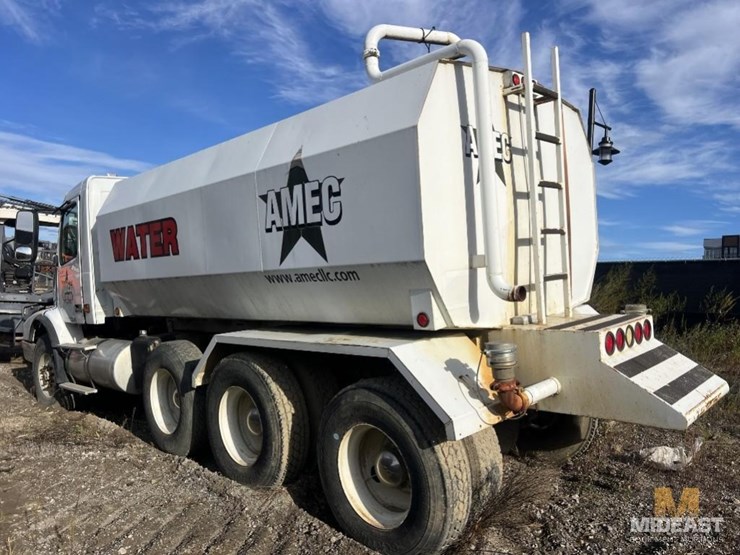 2002-volvo-vhd-64b-water-truck-xx16263-image-4