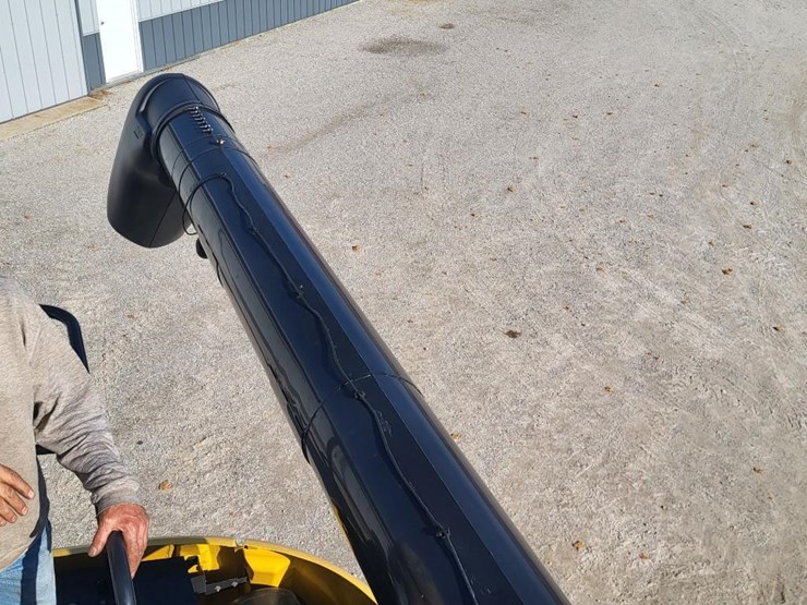 new-holland-cr9040-image-73