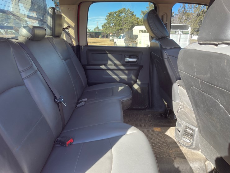 2019-dodge-ram-2500-image-10