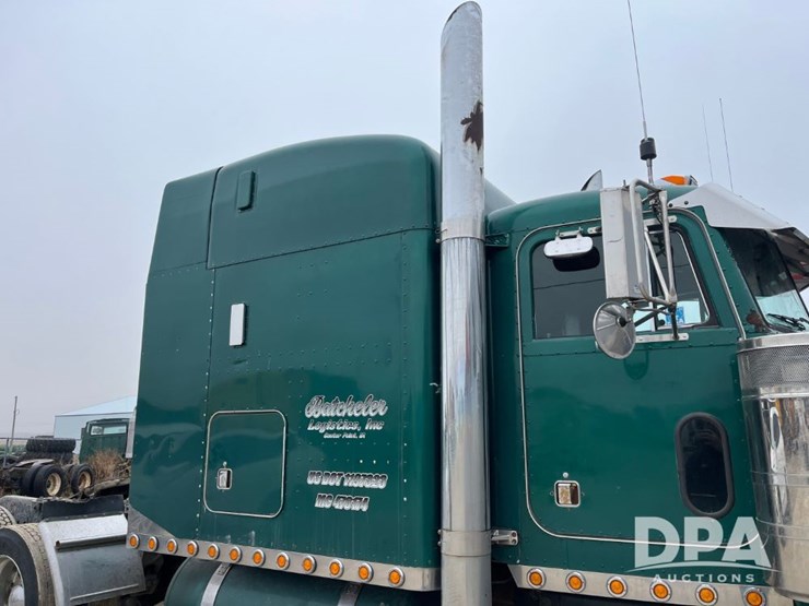 1999-peterbilt-379-image-26