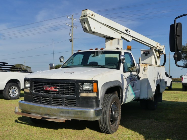1999-gmc-3500-image-1