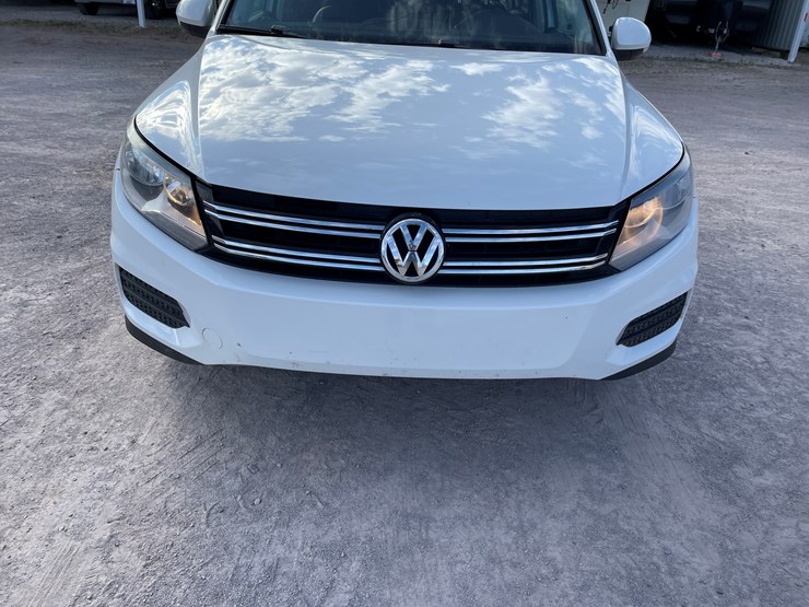#3-•-volkswagen-tiguan-(nm-title-in-delay)-image-22