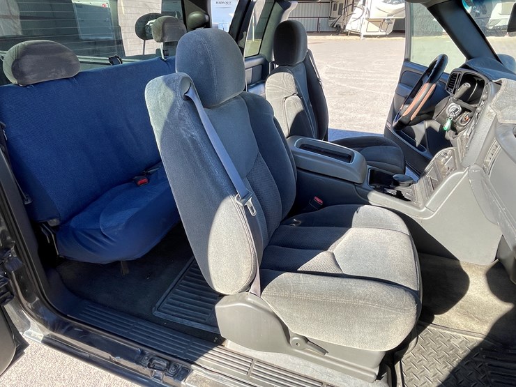 #5-•-2003-chevy-silverado-truck-(has-az-title)-image-85