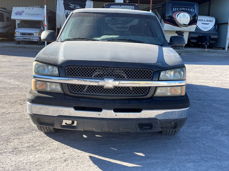 #5-•-2003-chevy-silverado-truck-(has-az-title)-image-2