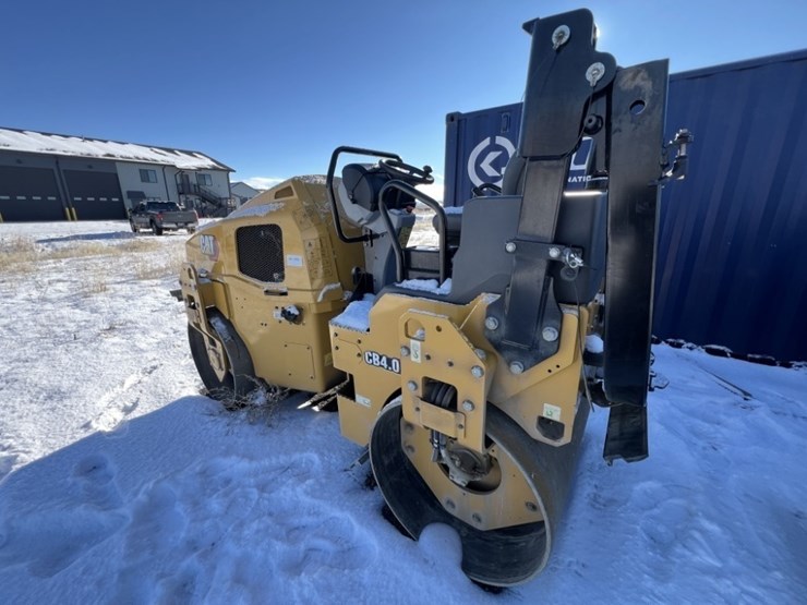 caterpillar-cb4.0-image-2