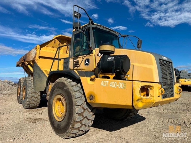 deere-400d-image-16