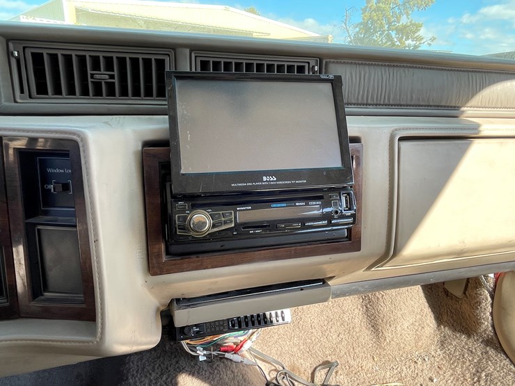 #7-•-cadillac-deville-(nm-title-in-delay)-image-69