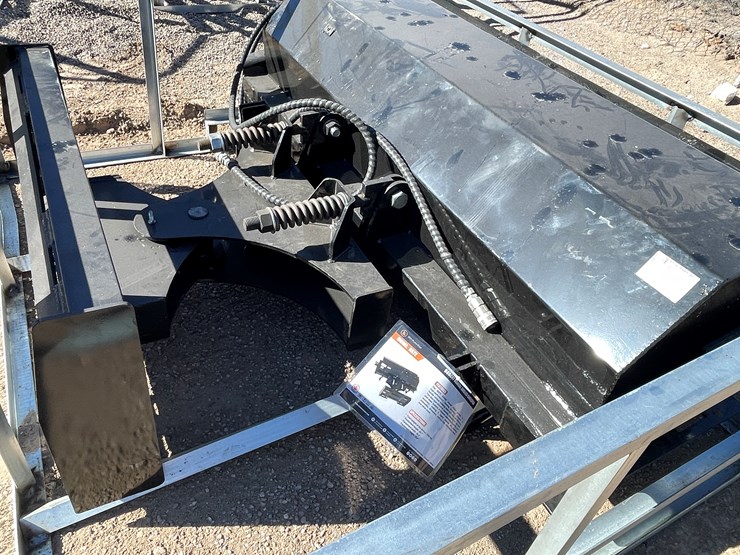 #253-•-bobcat-manual-angled-sweeper-image-5