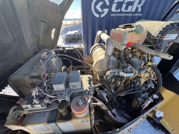 caterpillar-cb4.0-image-11