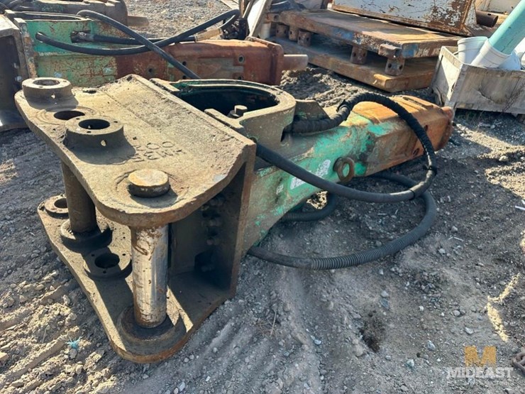 hm350-hammer-attachment-image-4