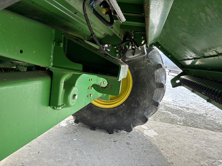 john-deere-s680-image-43