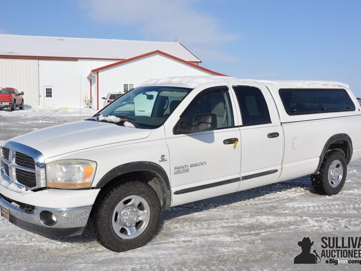 dodge-ram-2500-image-1