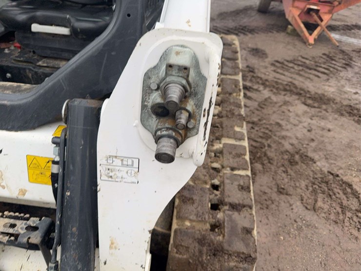 2024-bobcat-t650-image-33