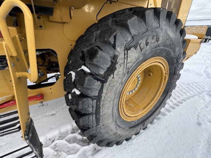 2014-caterpillar-930k-image-14