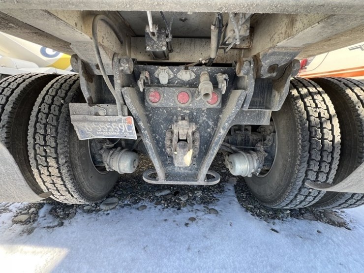 2020-peterbilt-389-image-5