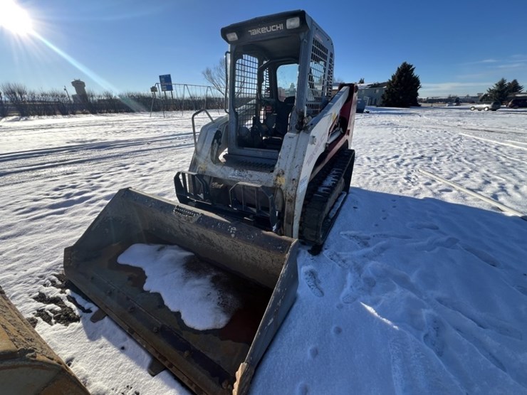 takeuchi-tl240-image-1