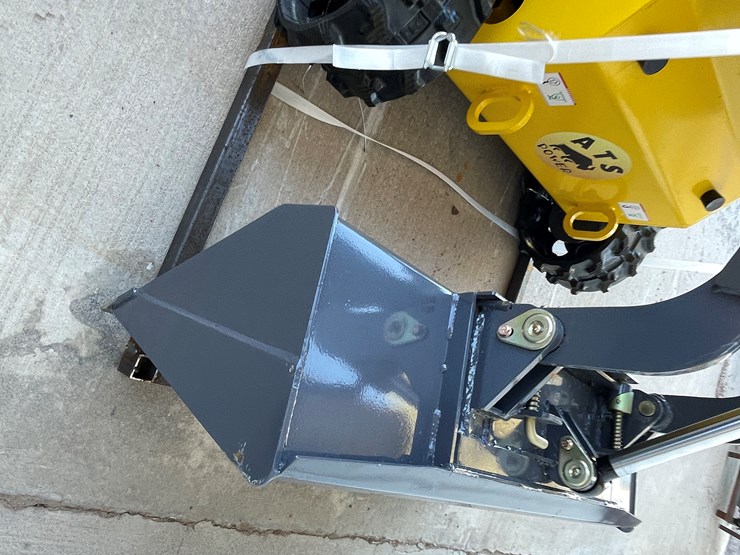 #223-•-mini-skid-steer-loader-image-28