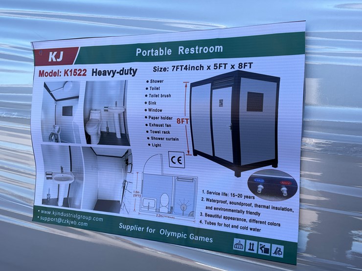 #350-•-portable-restroom-image-10