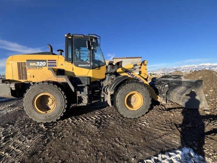 komatsu-wa320-image-6