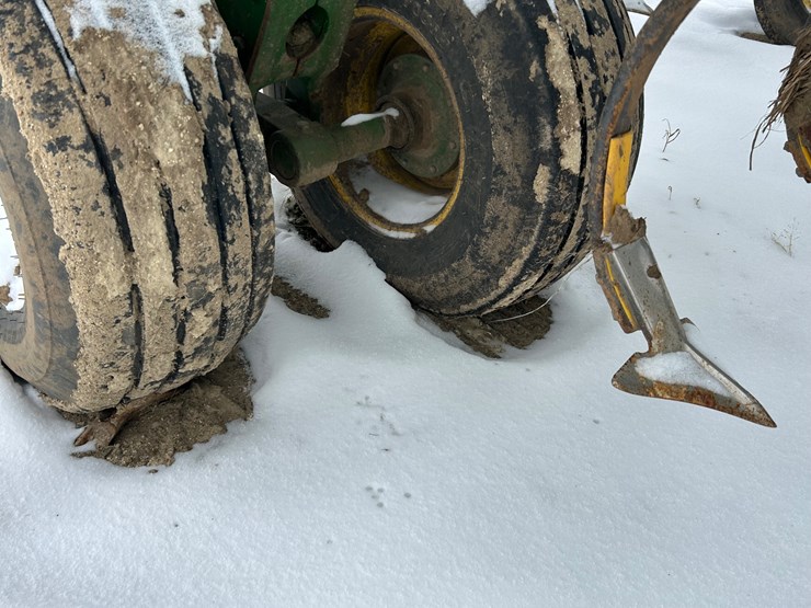 john-deere-2210-image-11