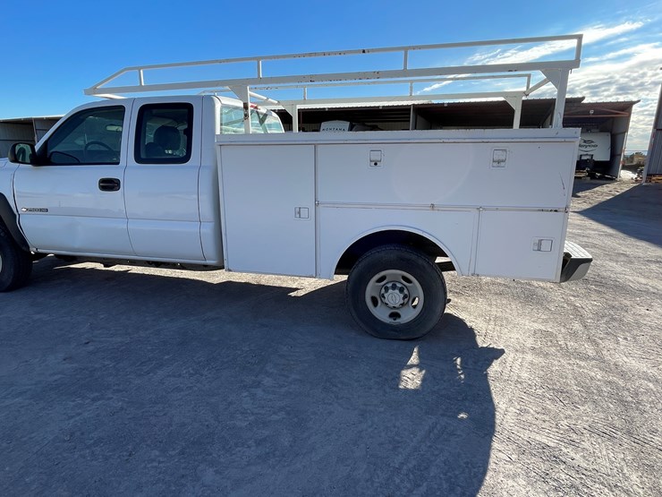 2007-chevrolet-silverado-2500-image-44
