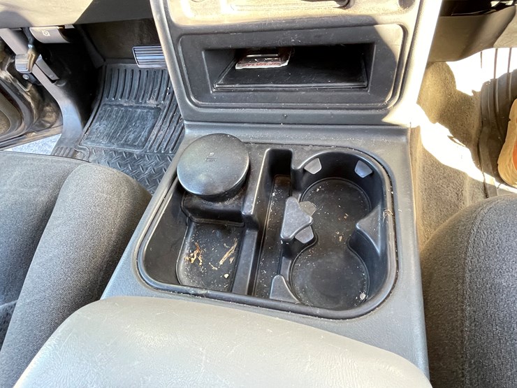 #5-•-2003-chevy-silverado-truck-(has-az-title)-image-93