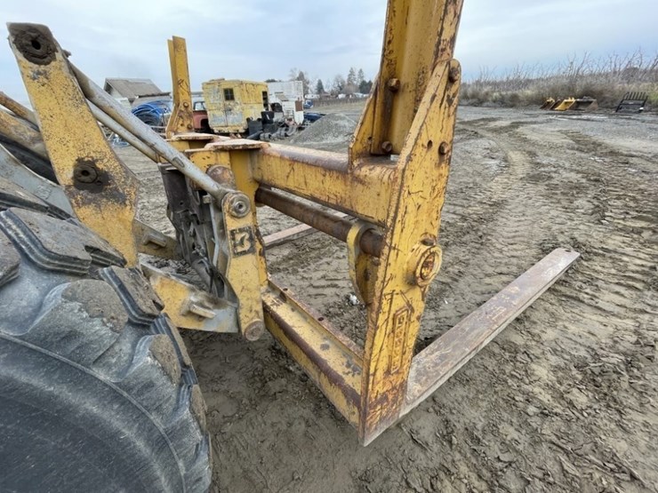 1979-caterpillar-966c-image-11