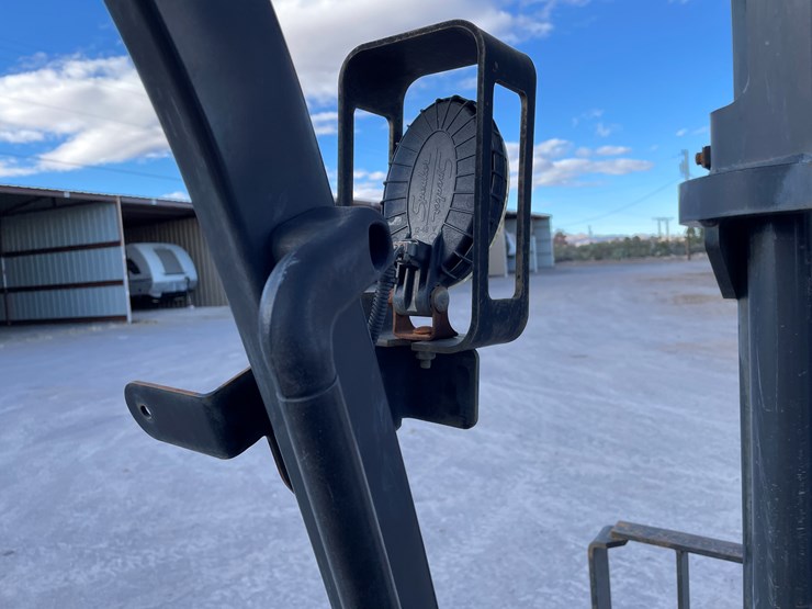 #15-•-2015-cat-forklift-image-75