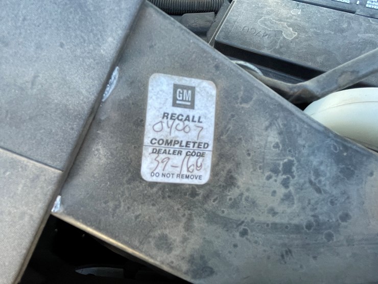 #5-•-2003-chevy-silverado-truck-(has-az-title)-image-105