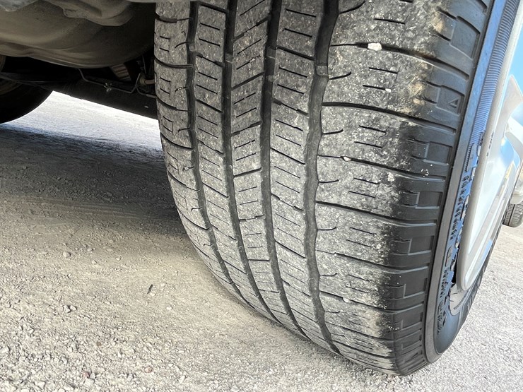 #4-•-2013-nissan-sentra-(has-nm-title)-image-16