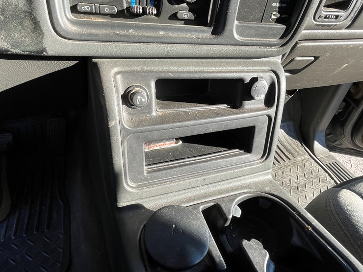 #5-•-2003-chevy-silverado-truck-(has-az-title)-image-67