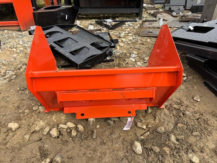 kit-container-4'-mini-skid-steer-snow-pusher-image-5