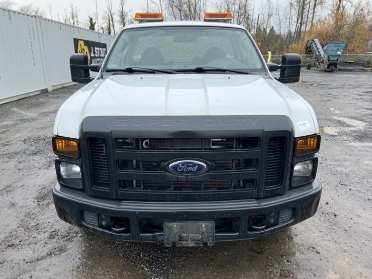 2008-ford-f250-xl-image-8