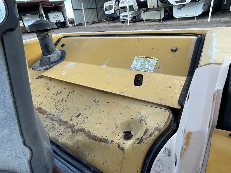 #15-•-2015-cat-forklift-image-51