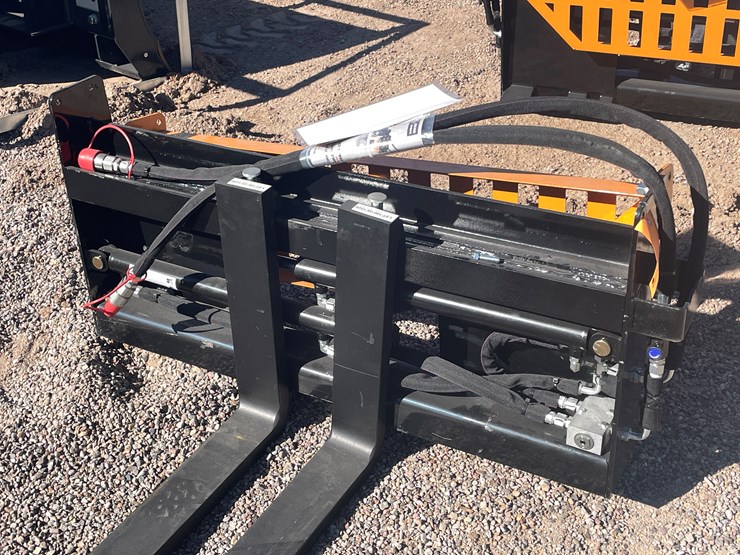 #208-•-pallet-fork-hydraulic-adjustable-image-4