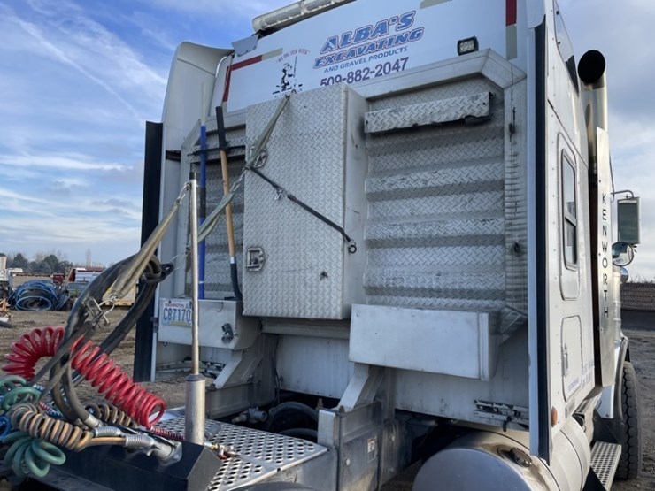 2010-kenworth-t800-image-27