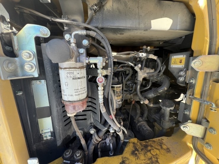 komatsu-pc88mr-11-image-15