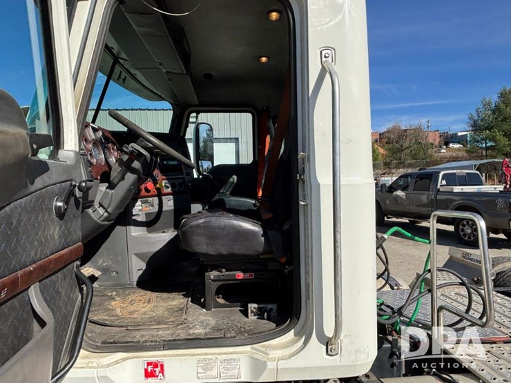 2018-mack-cxu613-truck-(gp12152)-image-64