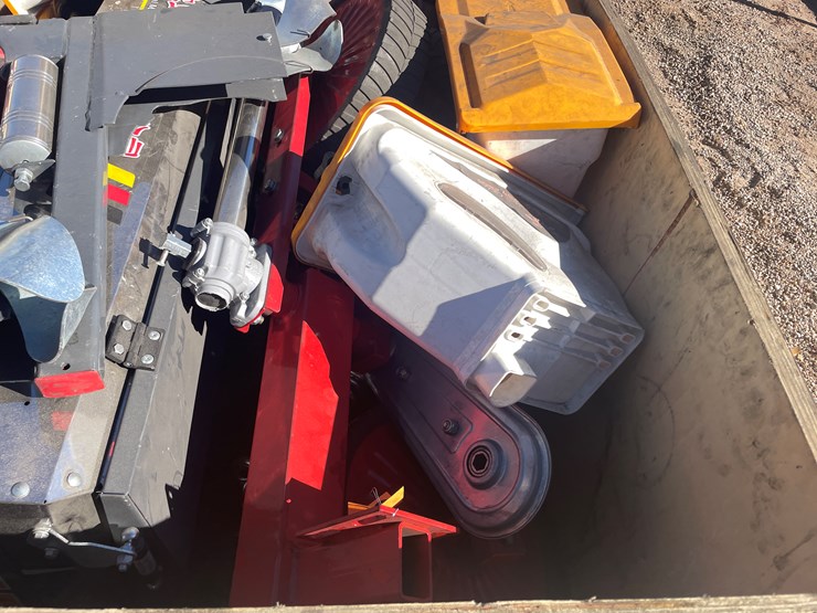 #266-•-corn-planter-image-7