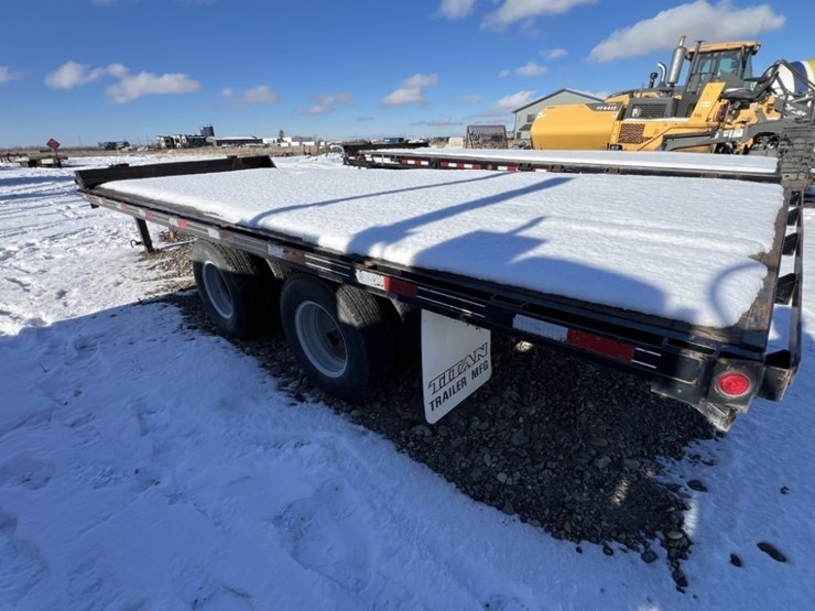 titan-trailer-image-5