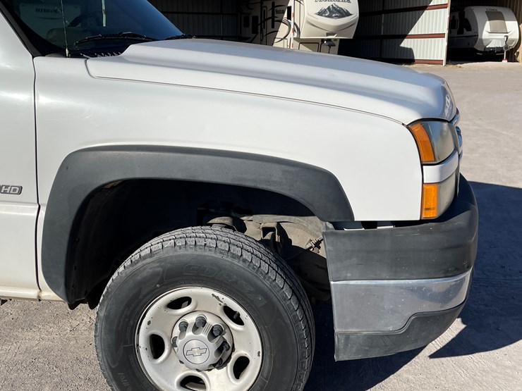 2007-chevrolet-silverado-2500-image-30