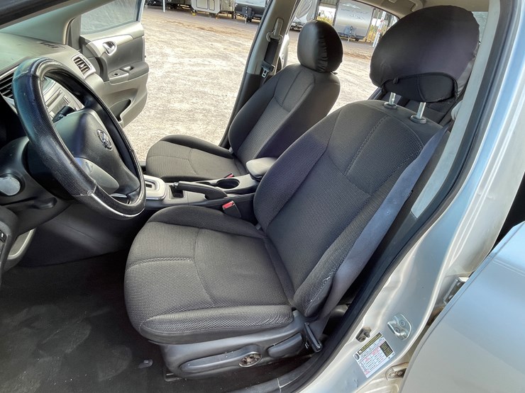 #4-•-2013-nissan-sentra-(has-nm-title)-image-69